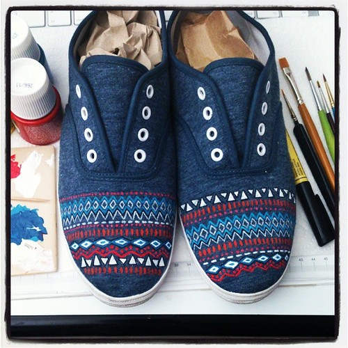 So today I painted some shoes. So much for working... :D